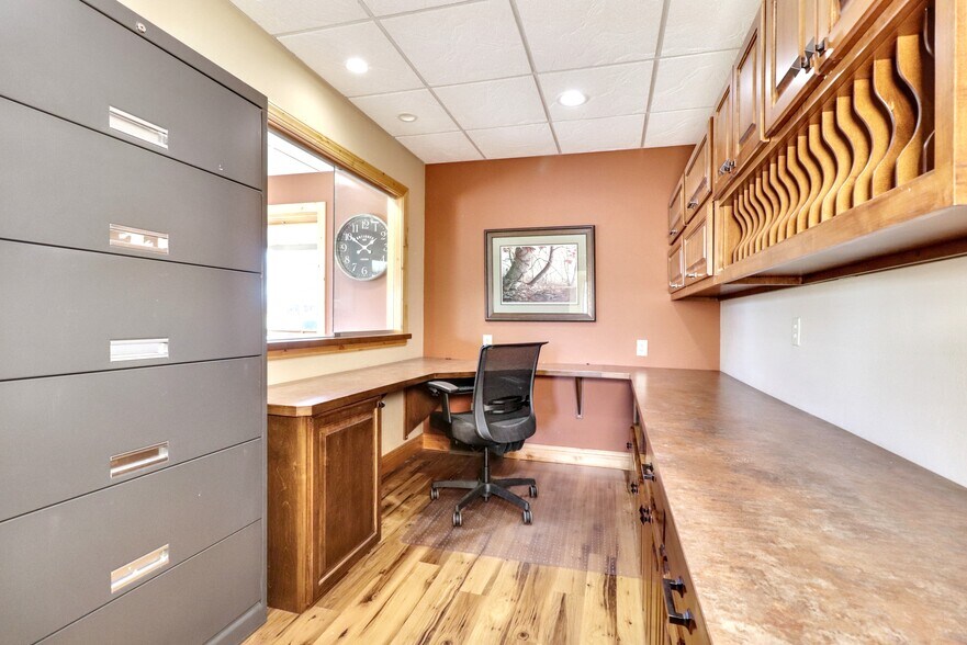 More Photos Of 616 US 51, Woodruff Office For Sale