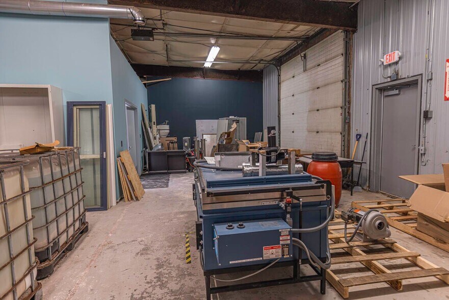 More Photos Of 69 Freedom Pky, Hermon Light Manufacturing For Lease