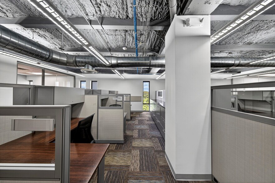 More Photos Of 2101 N Andrews Ave, Fort Lauderdale Office For Lease