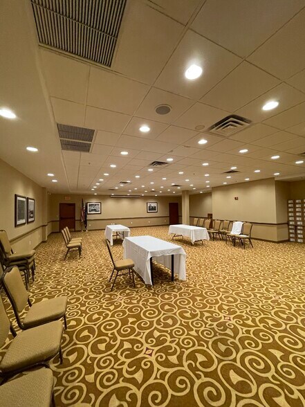 More Photos Of 1230 Congress St, Portland Hotel For Lease