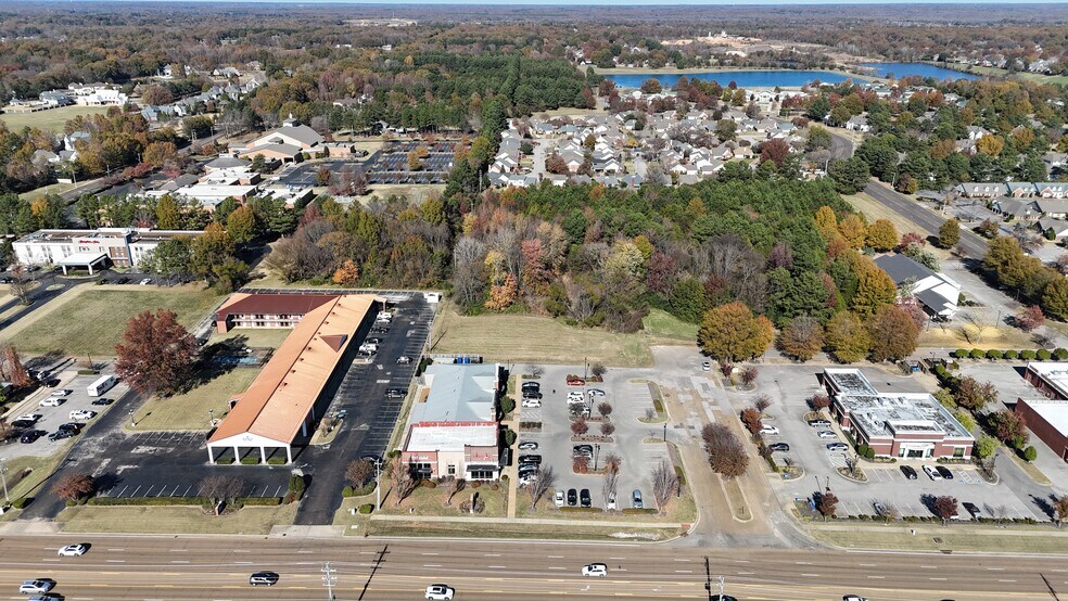 More Photos Of 1204 W Poplar Ave, Collierville Storefront For Sale