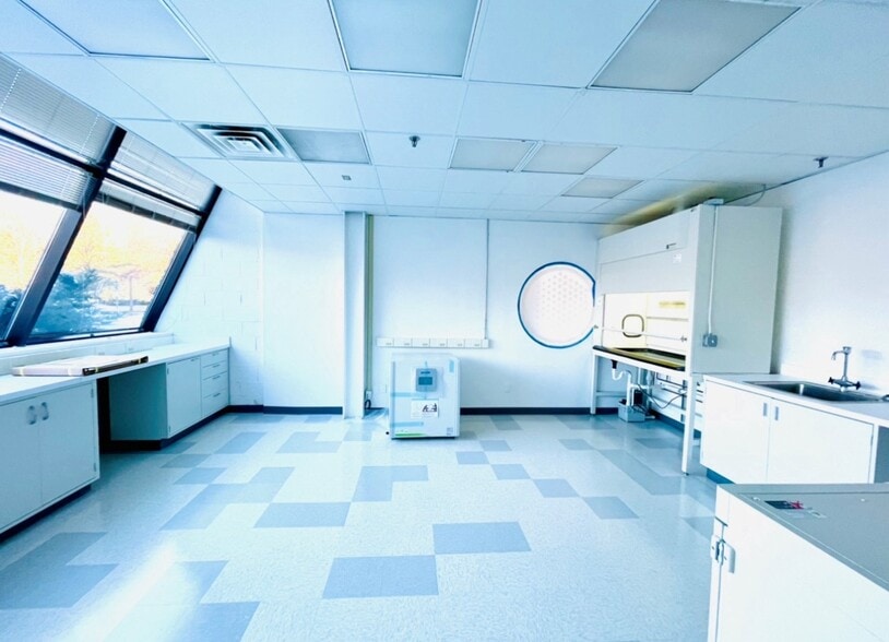 More Photos Of 1 Deer Park Dr, Monmouth Junction Unknown For Lease