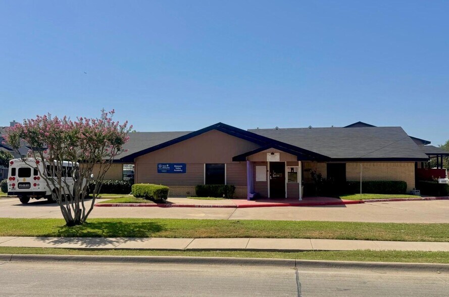 More Photos Of 1252 College Pky, Lewisville Specialty For Sale