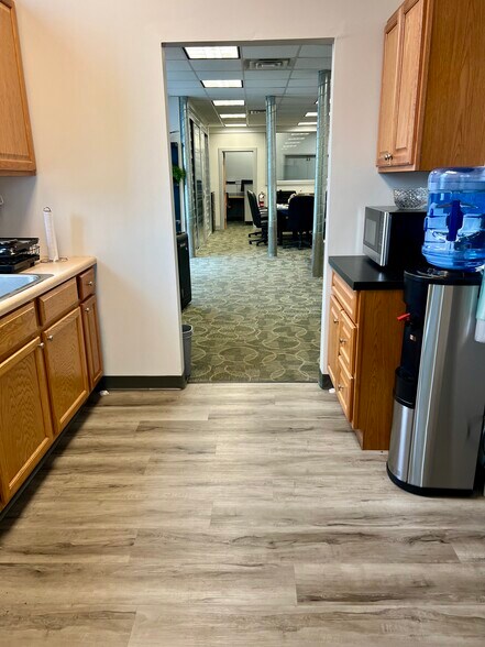 More Photos Of 200 Lavan St, Warwick Light Manufacturing For Lease