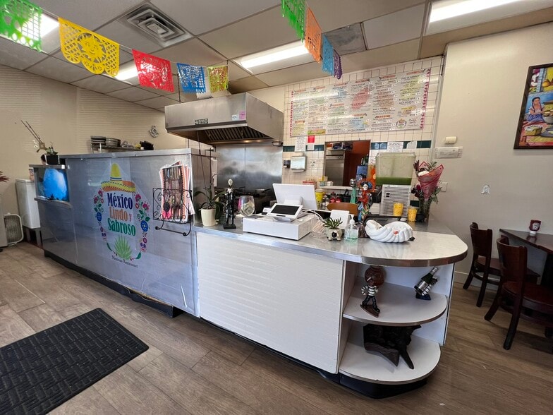 More Photos Of 53 Manor Dr, Bay Point General Retail For Sale