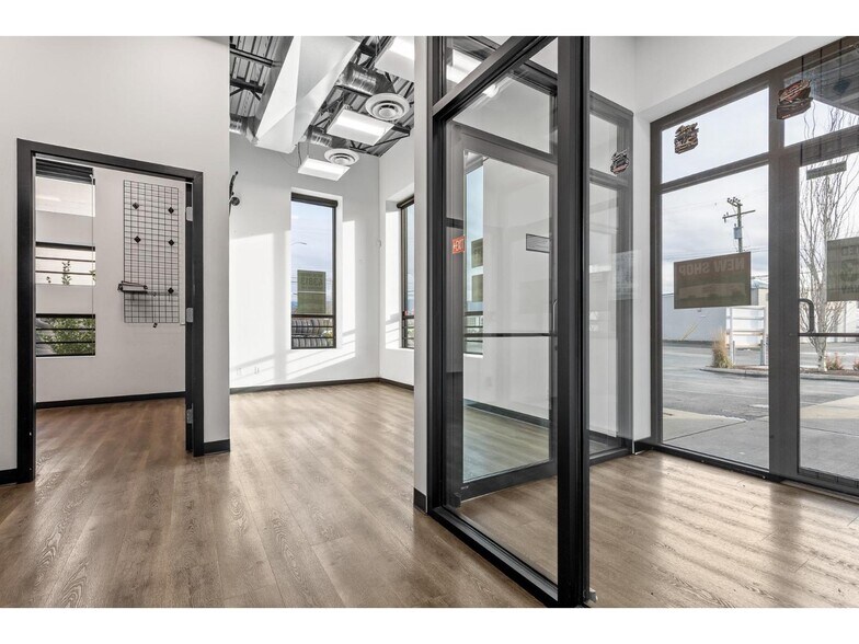 More Photos Of 45949 Rowat Av, Chilliwack Auto Repair For Sale