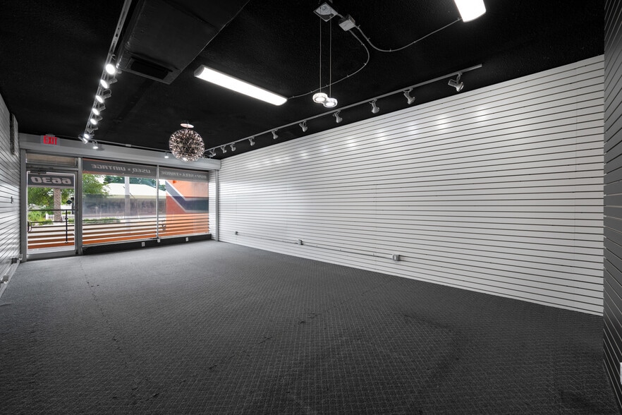 More Photos Of 6630 Gulf Blvd, St Pete Beach Storefront Retail Office For Sale