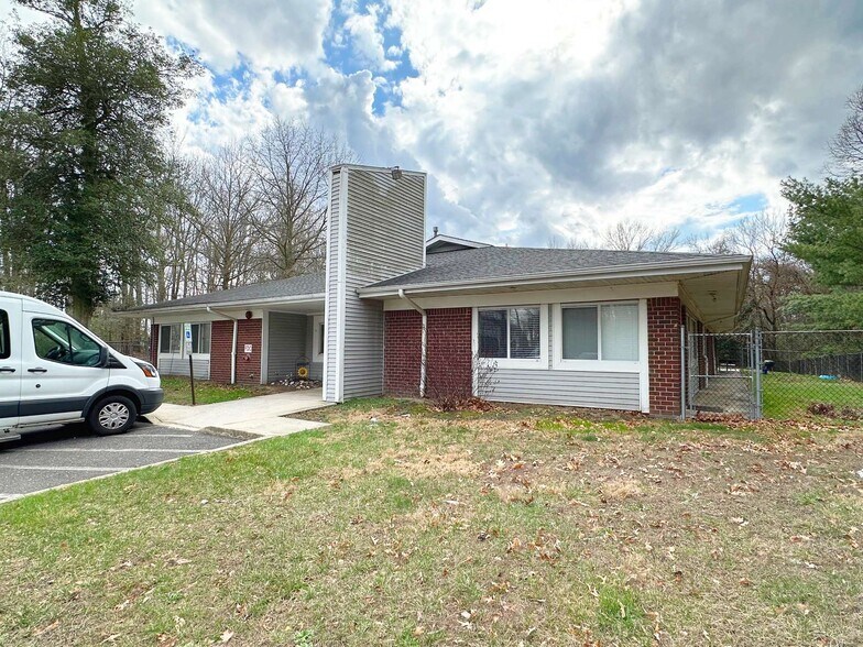 More Photos Of 943 Little Gloucester Rd, Clementon Office For Lease