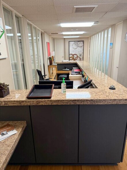 More Photos Of 225 S Civic Dr, Palm Springs Medical For Sale