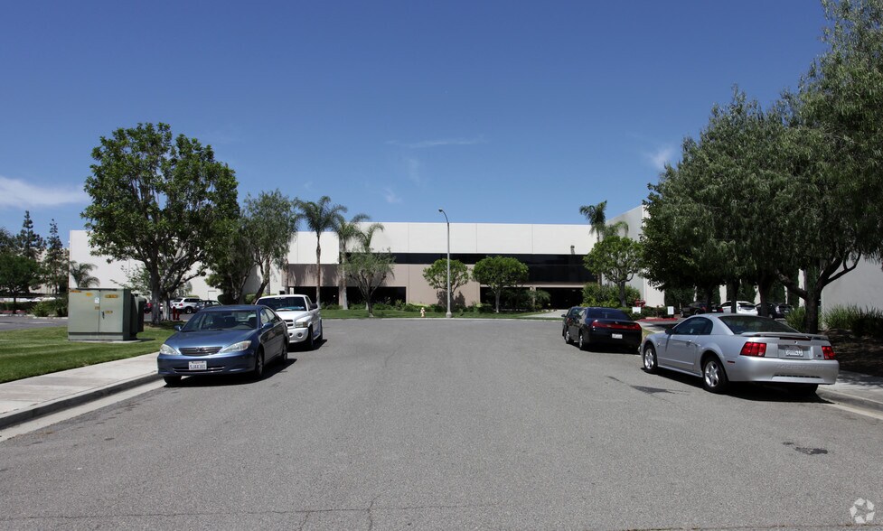 More Photos Of 1151 W Bradford Cir, Corona Manufacturing For Lease