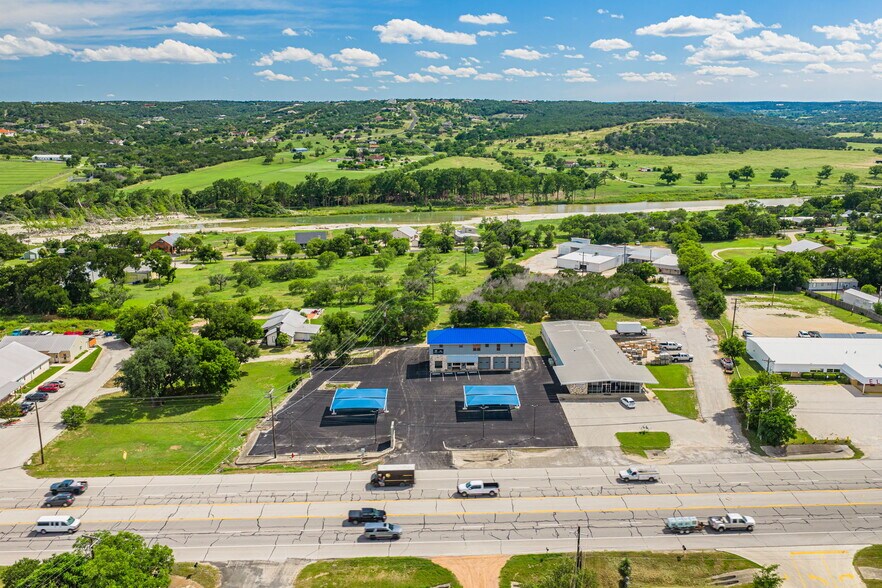 More Photos Of 1903 Junction Hwy, Kerrville Auto Repair For Sale
