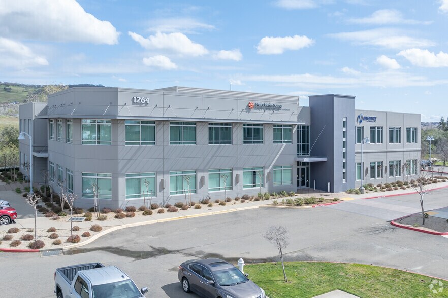 More Photos Of 1264 Hawks Flight Ct, El Dorado Hills Coworking Space