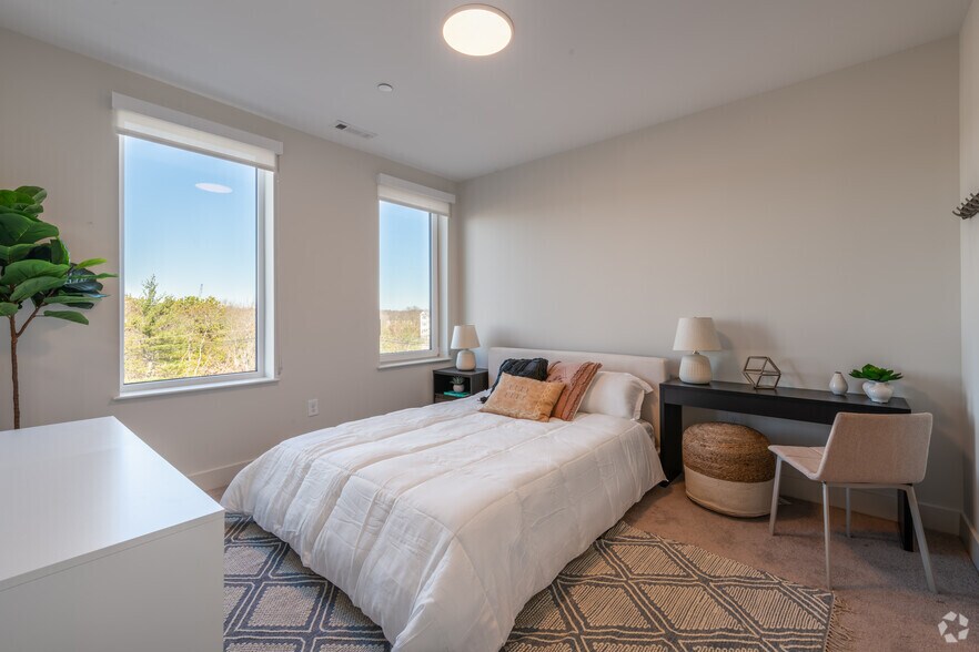 More Photos Of 39 Trotter Rd, Weymouth Apartments For Lease