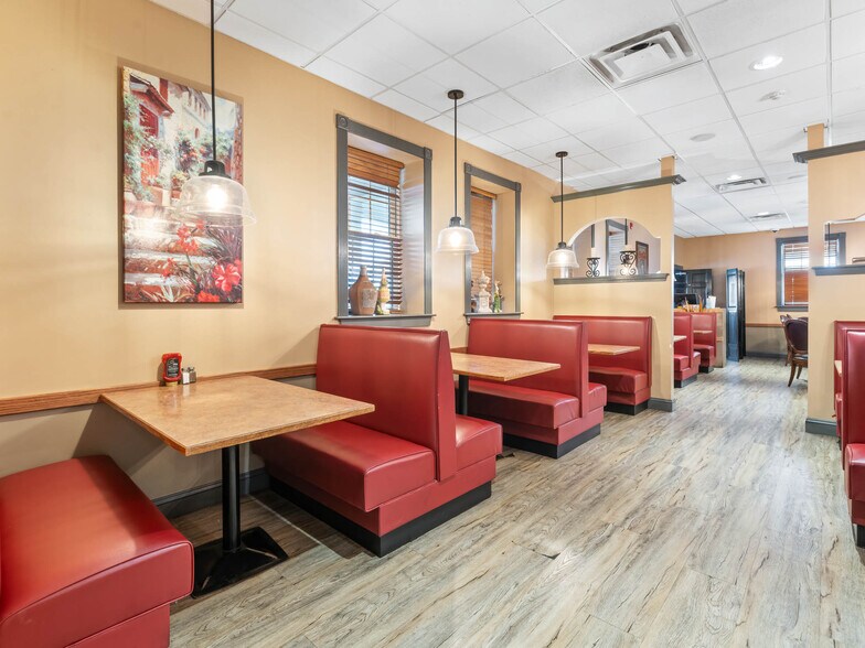 More Photos Of 176 Columbus Ave, Pawtucket General Retail For Sale