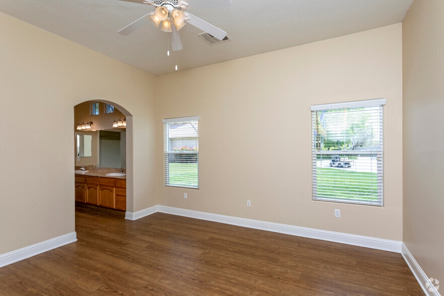 More Photos Of 8400 White Rock Dr, Bakersfield Apartments For Sale