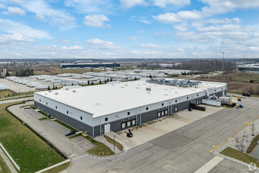 More Photos Of 9360 Innovation Campus Way, New Albany Warehouse For Lease