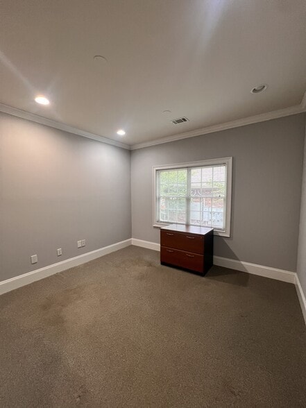 More Photos Of 11795 Northfall Ln, Alpharetta Business Park For Sale