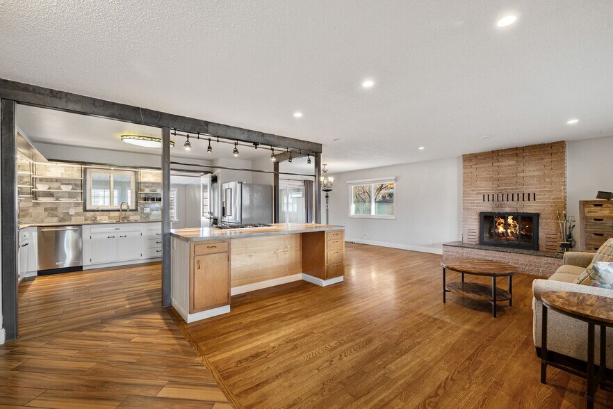 More Photos Of 180 Gallian Ln, Reno Office Residential For Sale