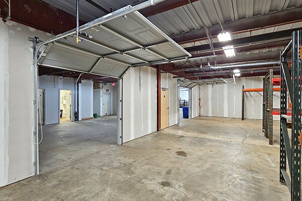 More Photos Of 2 Gregory Dr, South Burlington Freestanding For Sale