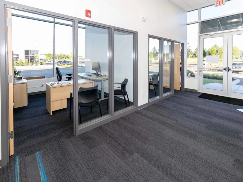 More Photos Of 1050 John St, West Henrietta Flex For Lease