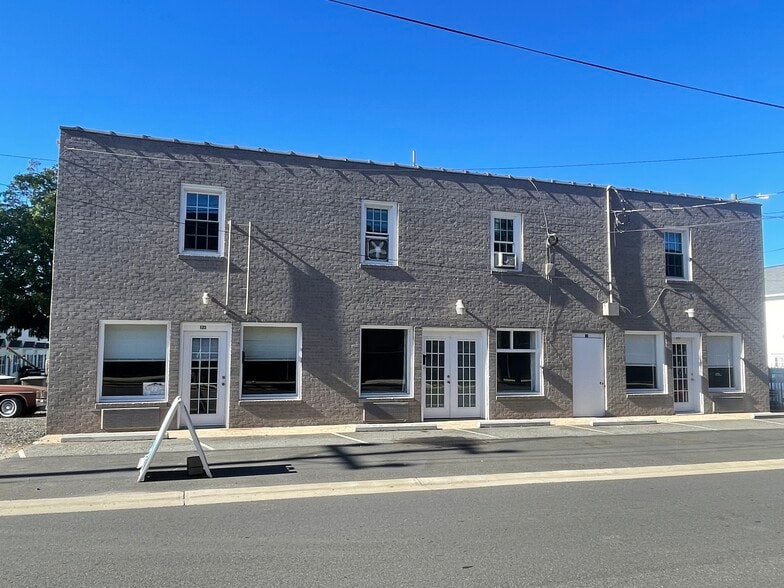 Primary Photo Of 117-123 Brawley Ave, Mooresville Storefront Retail Residential For Sale