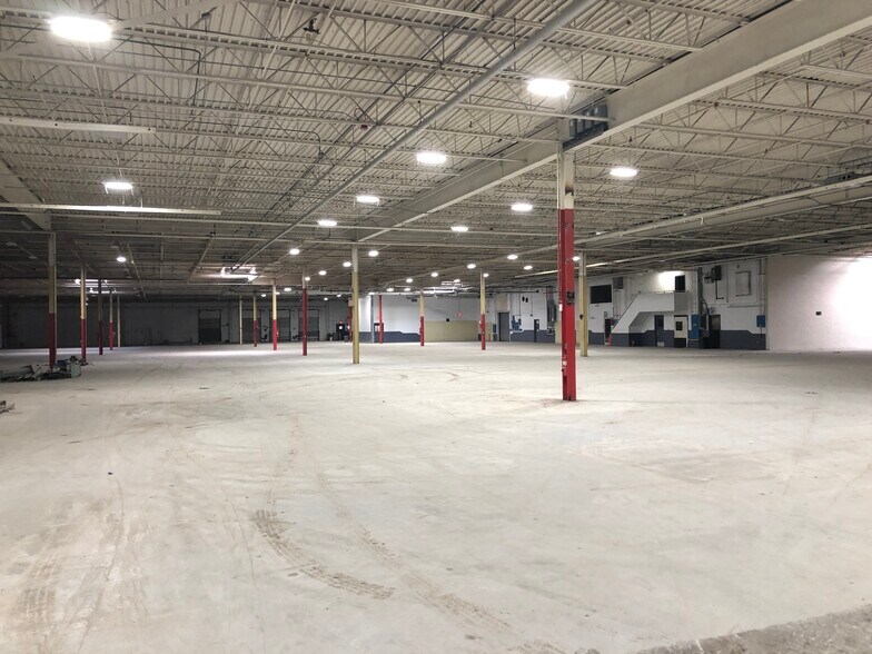 More Photos Of 326 Lyman Rd, Beulaville Manufacturing For Lease