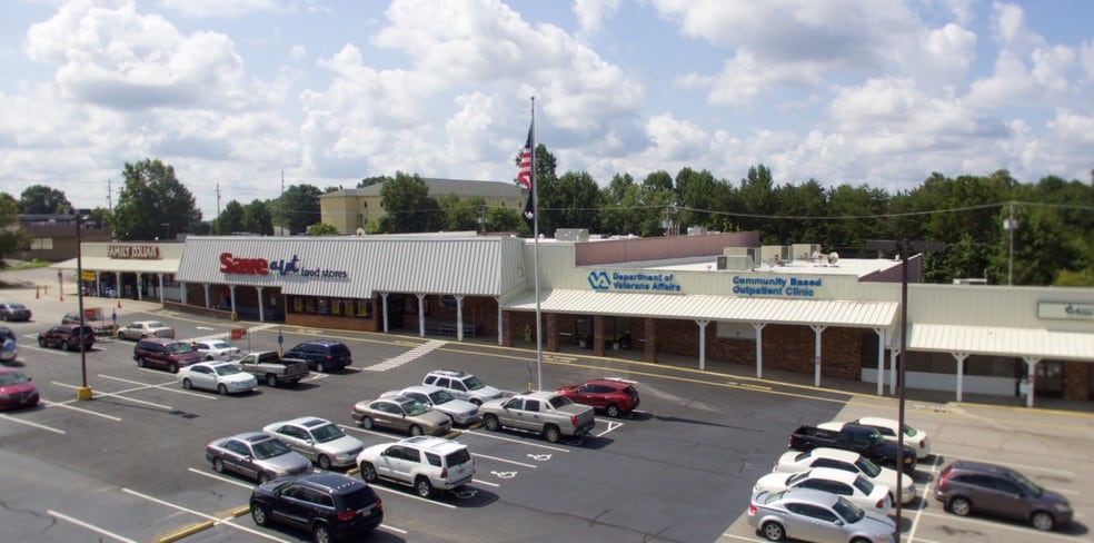 More Photos Of 661-719 Piney Forest Rd, Danville Supermarket For Sale