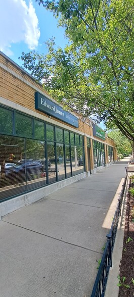 Primary Photo Of 7777 Lake St, River Forest Office For Sale