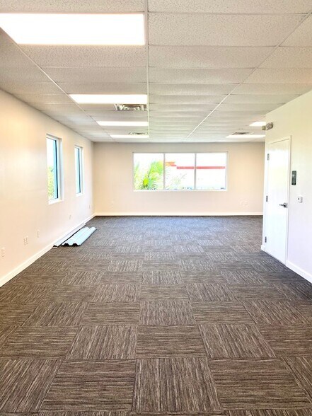 More Photos Of 540 NW University, Port Saint Lucie Office Residential For Sale