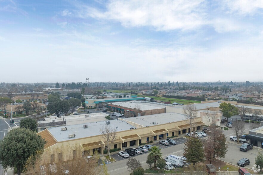 More Photos Of 4501 Ohara Ave, Brentwood Research And Development For Lease