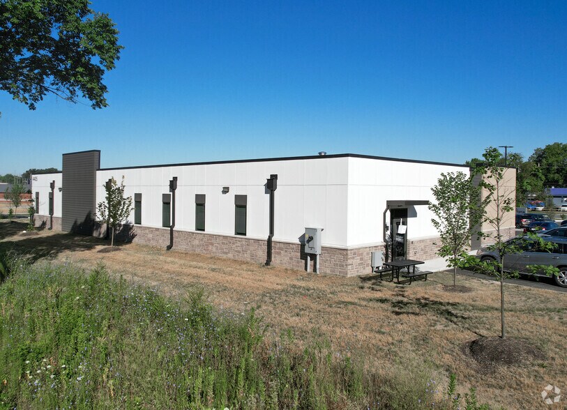 More Photos Of 4405 Allisonville Rd, Indianapolis Medical For Sale