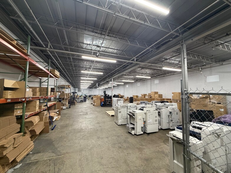 More Photos Of 3330 Monroe Rd, Charlotte Office For Lease