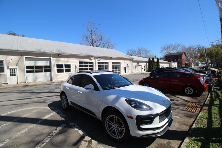 More Photos Of 77 S Union St, Lambertville Restaurant For Sale