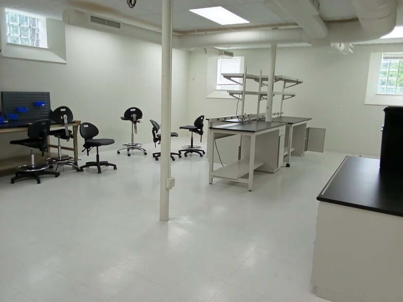 More Photos Of 114 Pleasant St, Southbridge Manufacturing For Sale