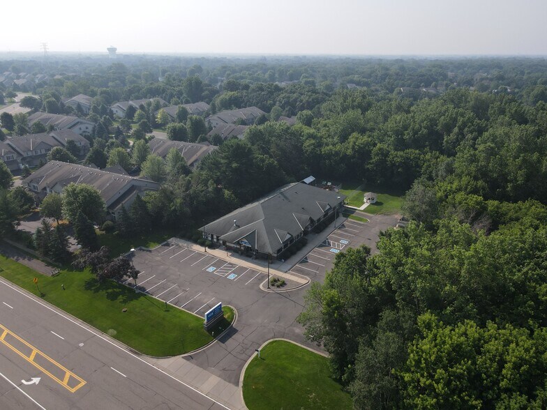 More Photos Of 2172 NW Station Pky, Andover Veterinarian Kennel For Sale