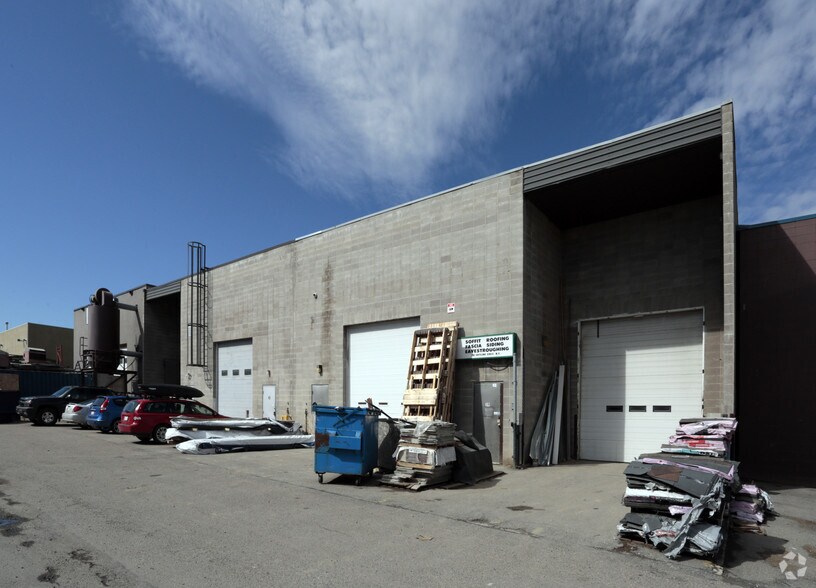 More Photos Of 39 Skyline Cres NE, Calgary Warehouse For Sale