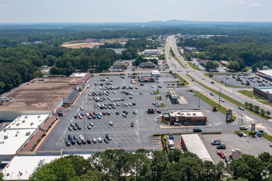 More Photos Of 6199 Highway 92, Acworth Unknown For Lease