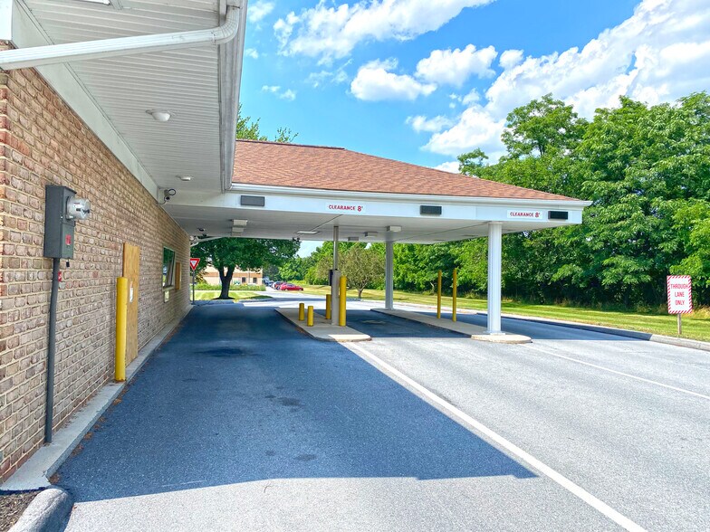 More Photos Of 1245 Cocoa Ave, Hershey Office For Sale