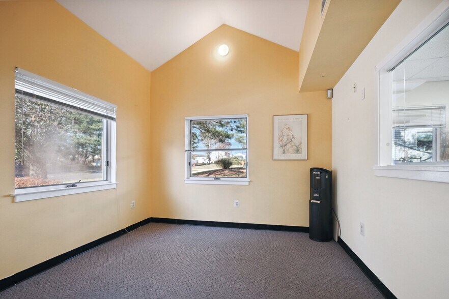 More Photos Of 2117-2123 Klockner Rd, Trenton Medical For Sale