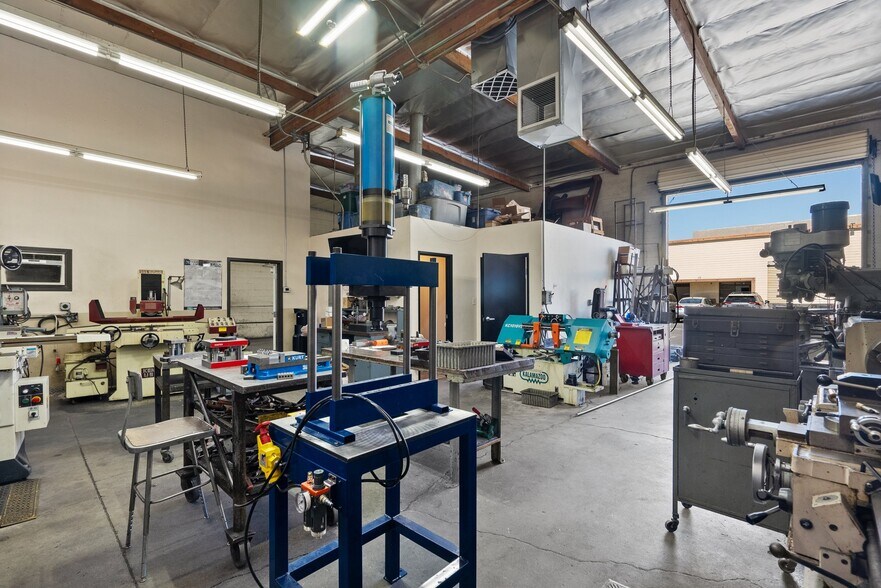 More Photos Of 12455 Branford St, Pacoima Warehouse For Sale