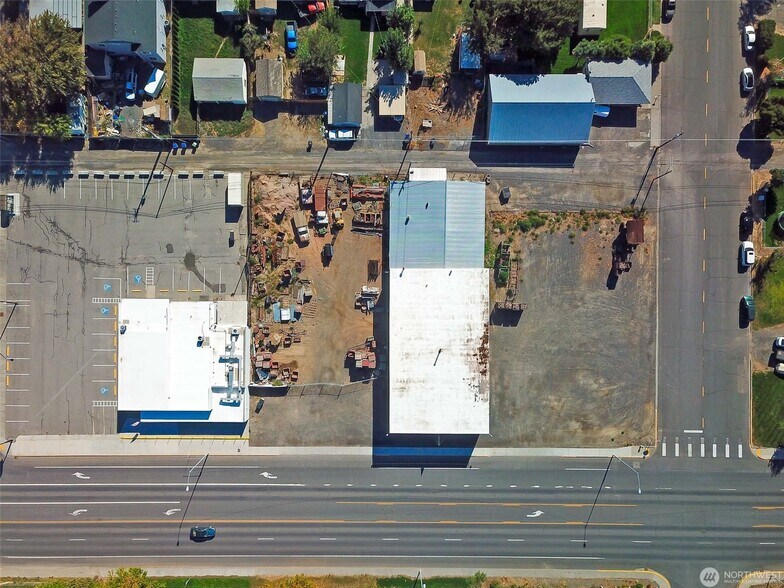 More Photos Of 512 F St SE, Quincy Manufacturing For Sale