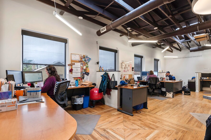 More Photos Of 931 Santa Fe Dr, Denver Storefront Retail Office For Lease