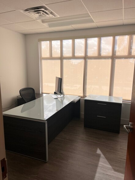 More Photos Of 327 Plaza Real, Boca Raton Office For Lease