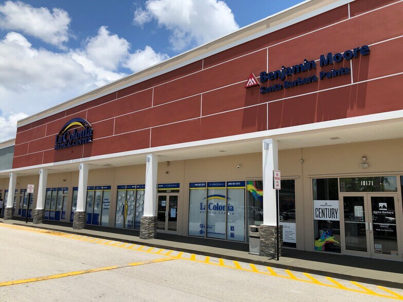 More Photos Of 10101-10501 Pines Blvd, Pembroke Pines Unknown For Lease