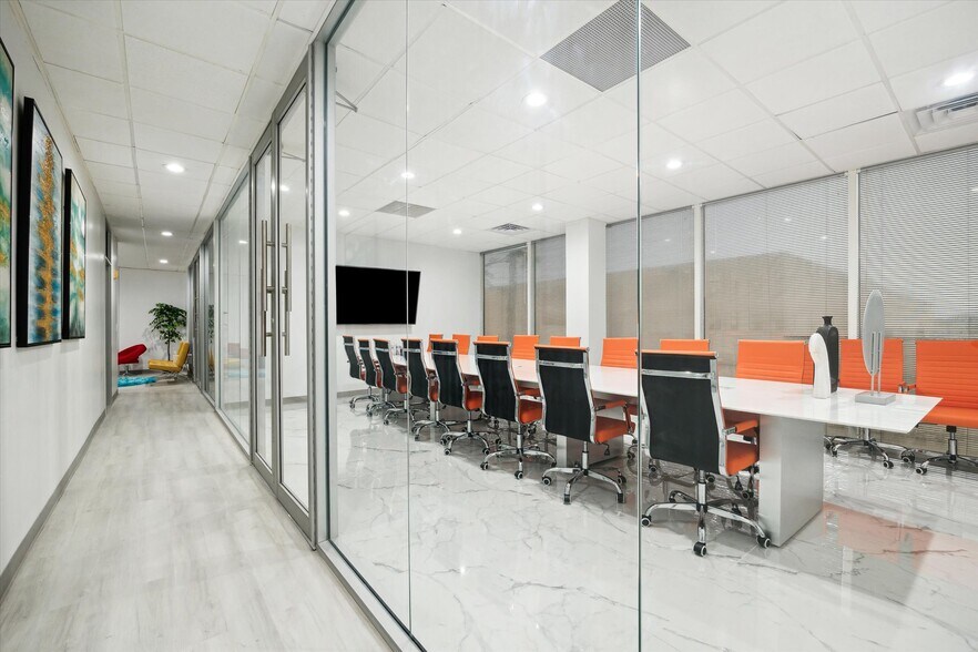 More Photos Of 12727 Featherwood Dr, Houston Office For Lease