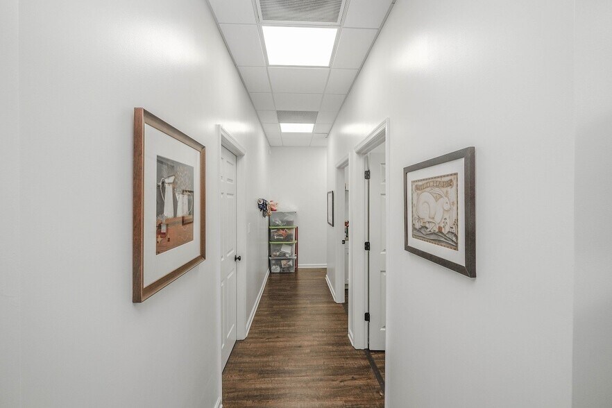 More Photos Of 829 N Loudoun St, Winchester Freestanding For Sale