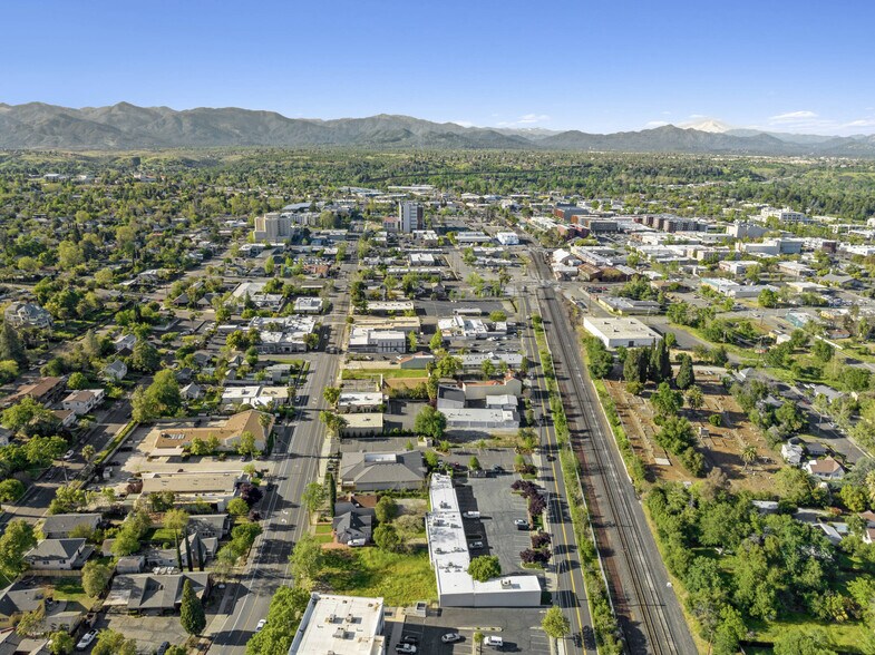 More Photos Of 2179 Court St, Redding Medical For Sale