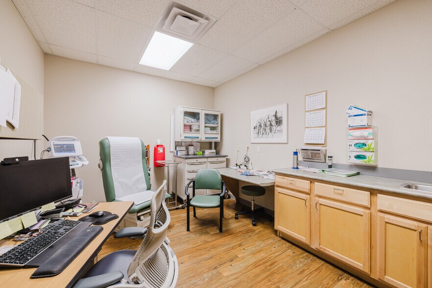 More Photos Of 2715 Argent Ave, Elko Unknown For Lease