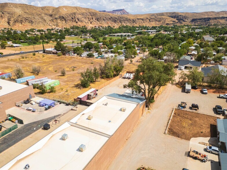 More Photos Of 195 W 500 N, La Verkin Warehouse For Sale