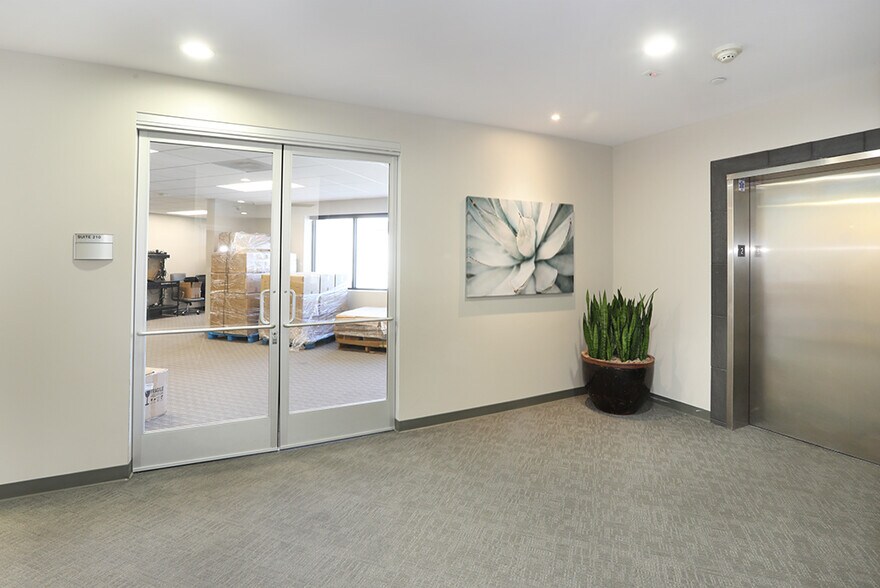 More Photos Of 2569 McCabe Way, Irvine Office For Lease